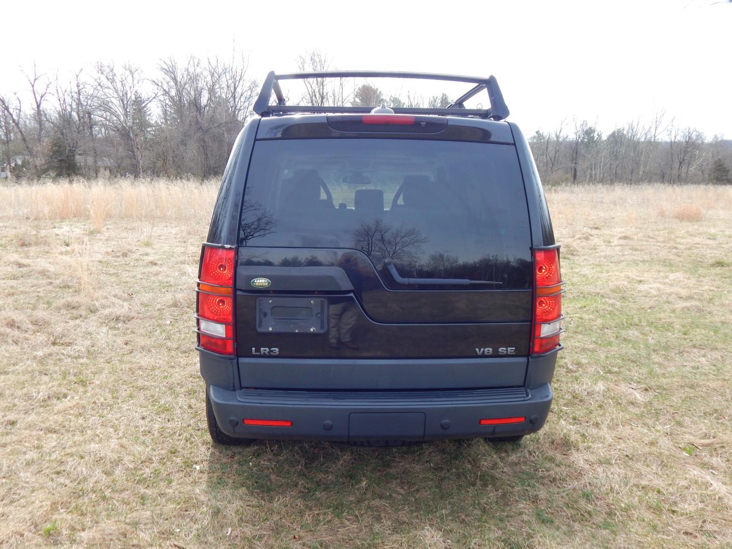 2008 Black /TAN LEATHER Land Rover LR3 SE (SALAE25408A) with an 4.4L V8 engine, Automatic transmission, located at 6528 Lower York Road, New Hope, PA, 18938, (215) 862-9555, 40.358707, -74.977882 - Here is a well cared for, One Owner 2008 Land Rover LR III. Features include all wheel drive, 4.4 Liter V8 engine runs great, automatic transmission, tilt wheel, cruise control, dual power sunroofs, dual power seats, wood grain, rear wiper, power windows/locks/mirrors, heated seats in the front an - Photo#6